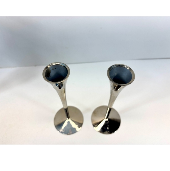 Minimalist Italian Candlesticks - Picture 2 of 3